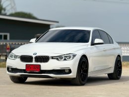 BMW 320D 2.0 F30 ICONIC  ปี 2016 ราคา 859,000 บาท 
