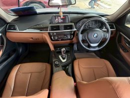 BMW 320D 2.0 F30 ICONIC  ปี 2016 ราคา 859,000 บาท 