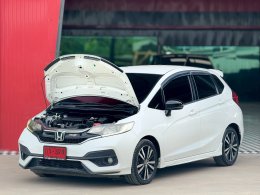 JAZZ 1.5 RS I-VTEC CVT HATCH (AB/ABS) AT ปี 2017 ราคา 489,000 บาท