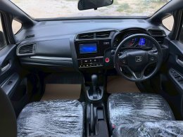 JAZZ 1.5 RS I-VTEC CVT HATCH (AB/ABS) AT ปี 2017 ราคา 489,000 บาท