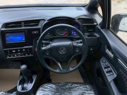 JAZZ 1.5 RS I-VTEC CVT HATCH (AB/ABS) AT ปี 2017 ราคา 489,000 บาท