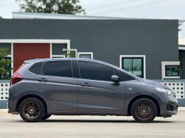 JAZZ 1.5 S I-VTEC MT HATCH (AB/ABS) MT ปี 2018 ราคา 429,000 บาท 