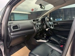 JAZZ 1.5 S I-VTEC MT HATCH (AB/ABS) MT ปี 2018 ราคา 429,000 บาท 
