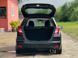 JAZZ 1.5 S I-VTEC MT HATCH (AB/ABS) ปี 2019 ราคา 429,000 บาท