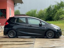 JAZZ 1.5 S I-VTEC MT HATCH (AB/ABS) ปี 2019 ราคา 429,000 บาท