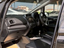 JAZZ 1.5 S I-VTEC MT HATCH (AB/ABS) ปี 2019 ราคา 429,000 บาท
