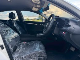 HONDA CIVIC FC E 1.8 ปี 2018 ราคา 549,000 บาท 