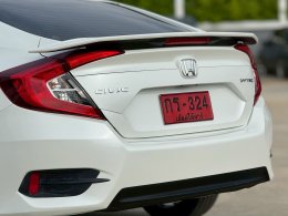 HONDA CIVIC FC E 1.8 ปี 2018 ราคา 549,000 บาท 