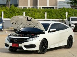 HONDA CIVIC FC E 1.8 ปี 2018 ราคา 549,000 บาท 