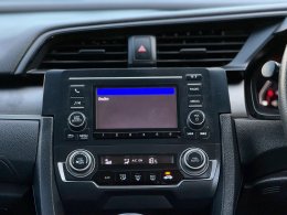 HONDA CIVIC FC E 1.8 ปี 2018 ราคา 549,000 บาท 