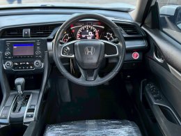 HONDA CIVIC FC E 1.8 ปี 2018 ราคา 549,000 บาท 