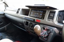 Toyota Commuter 3.0 ปี 2014