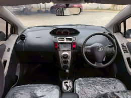 TOYOTA YARIS 1.5 J AT HATCH ปี2010 ราคา 149,000บาท