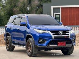 TOYOTA FORTUNER 2.8 V 4WD AT (AB ABS) ปี2019 ราคา 899,000บาท