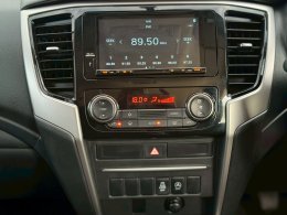 MITSUBISHI TRITON DUAL CAB2.4 GLS MT 4WD(AB/ABS) ปี2022 ราคา599,000บาท