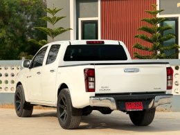 ISUZU D-MAX CAB 4 1.9 S MT (AB) ปี2017 ราคา379,000 บาท