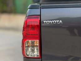 TOYOTA REVO SMART CAB 2.4 Z EDITION J PLUS MT ปี2019 ราคา399,000บาท