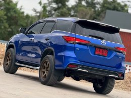 TOYOTA FORTUNER 2.8 V 4WD AT (AB ABS) ปี2019 ราคา 899,000บาท