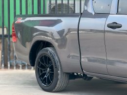 TOYOTA REVO SMART CAB 2.4 Z EDITION J PLUS MT ปี2019 ราคา399,000บาท