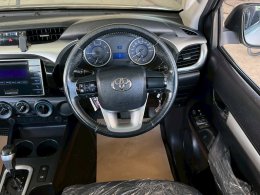 TOYOTA HILUX REVO SMART CAB2.4PRERUNNER E AT ปี2018 ราคา499,000บาท