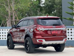 FORD EVEREST 2.2 TITANIUM+ AT (AB/ABS) ปี2018 ราคา669,000บาท
