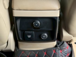 FORD EVEREST 2.2 TITANIUM+ AT (AB/ABS) ปี2018 ราคา669,000บาท