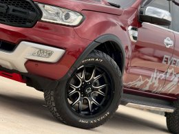 FORD EVEREST 2.2 TITANIUM+ AT (AB/ABS) ปี2018 ราคา669,000บาท