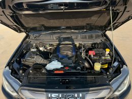 ISUZU D-MAX CAB 4 1.9 L MT (DA) ปี2021 ราคา 499,000บาท