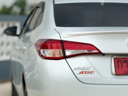 TOYOTA YARIS ATIV 1.2 SPORTPREMIUM CVT AT ปี2021 ราคา459,000บาท
