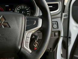 MITSUBISHI TRITON DUAL CAB 2.4 GLS MT 4WD (AB/ABS) ปี2022 ราคา599,000บาท