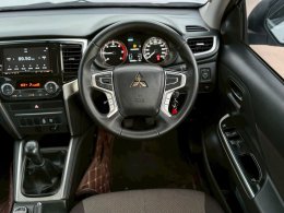 MITSUBISHI TRITON DUAL CAB 2.4 GLS MT 4WD (AB/ABS) ปี2022 ราคา599,000บาท