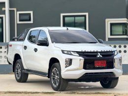 MITSUBISHI TRITON DUAL CAB 2.4 GLS MT 4WD (AB/ABS) ปี2022 ราคา599,000บาท