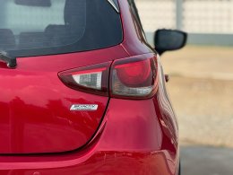 MAZDA 2 HATCHBACK SPORT SKYACTIVE HIGH CONNECT 1.3 ปี2019 ราคา379,000บาท