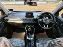 MAZDA 2 HATCHBACK SPORT SKYACTIVE HIGH CONNECT 1.3 ปี2019 ราคา379,000บาท