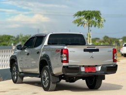 MITSUBISHI TRITON DUAL CAB 2.4 GLS PLUS (AB/ABS) AT ปี2022 ราคา619,000บาท