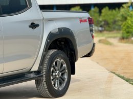MITSUBISHI TRITON DUAL CAB 2.4 GLS PLUS (AB/ABS) AT ปี2022 ราคา619,000บาท