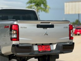 MITSUBISHI TRITON DUAL CAB 2.4 GLS PLUS (AB/ABS) AT ปี2022 ราคา619,000บาท