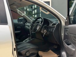 MITSUBISHI TRITON DUAL CAB 2.4 GLS PLUS (AB/ABS) AT ปี2022 ราคา619,000บาท