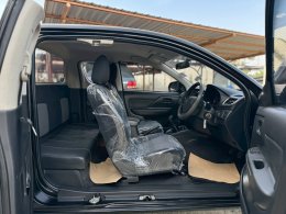 MITSUBISHI TRITON EXT. CAB 2.5 GLX MT (AB/ABS) ปี2021 ราคา439,000บาท