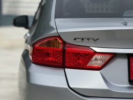 HONDA CITY 1.5 V+ I-VTEC CVT AT (ABABS) ปี2017 CVT AT (ABABS) ปี2017 ราคา 379,000 บาท