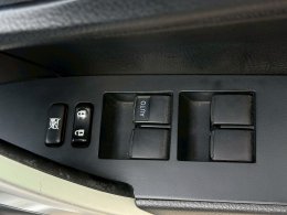 TOYOTA COROLLA ALTIS 1.8 E ปี2016 ราคา419,000บาท