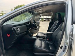 TOYOTA COROLLA ALTIS 1.8 E ปี2016 ราคา419,000บาท