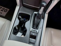 HONDA ACCORD HYBRID 2.0 E-CVT AT ปี2020 ราคา799,000บาท