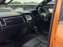 FORD RANGER DUAL CAB 2.2 HI-RIDER FX4 AT (AB/ABS) ปี2020 ราคา500,000บาท