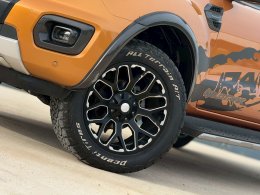FORD RANGER DUAL CAB 2.2 HI-RIDER FX4 AT (AB/ABS) ปี2020 ราคา500,000บาท