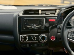 HONDA JAZZ 1.5 V I-VTEC CVT HATCH AT ปี 2019 ราคา 439,000 บาท