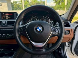 BMW 320D 2.0 ICONIC ปี2016 ราคา859,000บาท