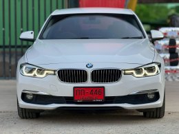 BMW 320D 2.0 ICONIC ปี2016 ราคา859,000บาท