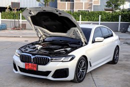 BMW 520D M Sport Lci Minor Change​ ปี2022 ราคา2,390,000บาท มือสอง