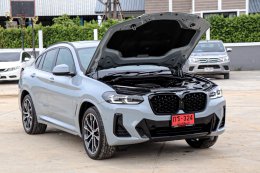 BMW X4 2.0 XDRIVE20D AT ปี2023 ราคา2,990,000บาท มือสอง